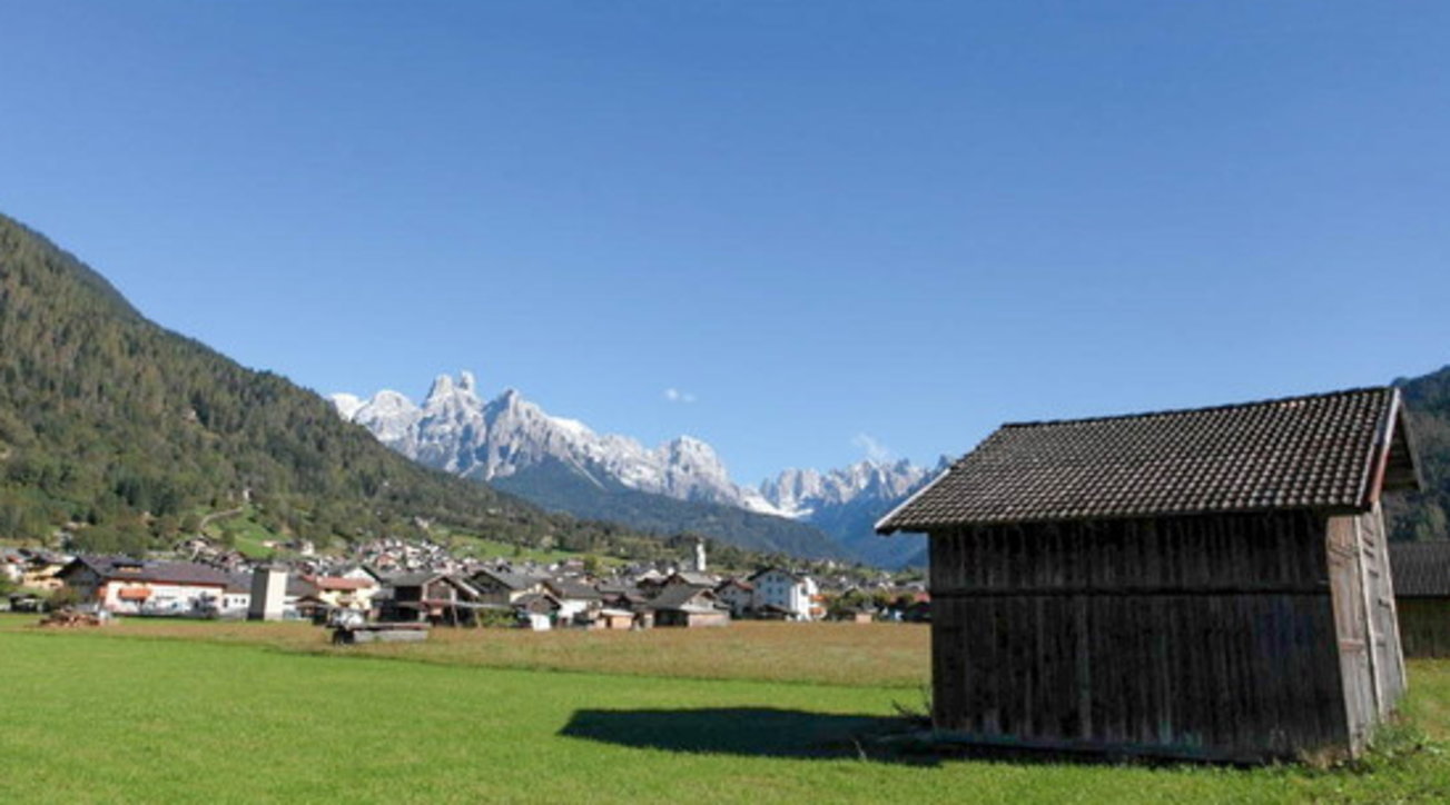 Trentino: Mezzano di Primiero, borgo-museo en plein air